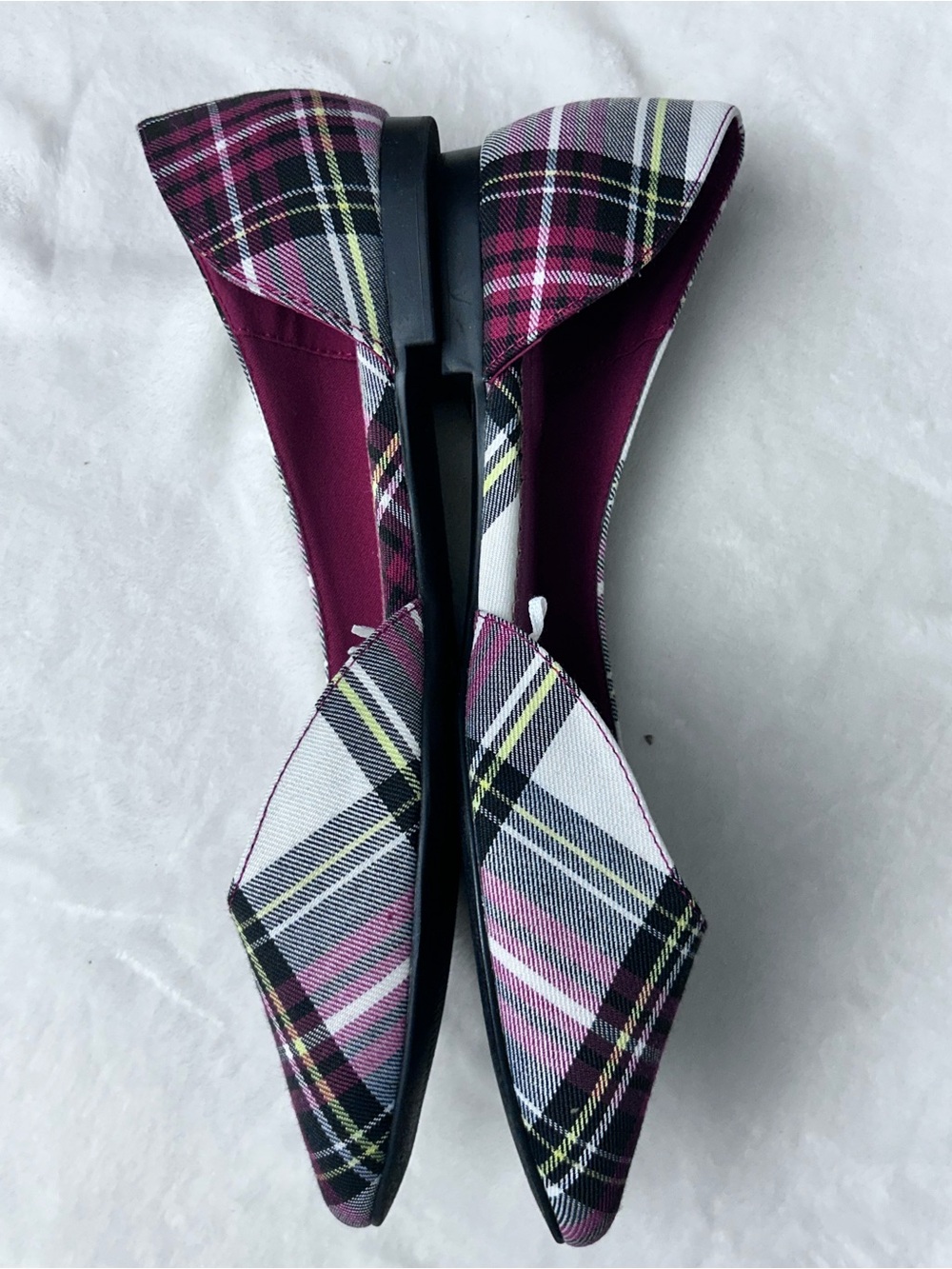 Isaac Mizrahi Women’s Red Black White Plaid Pointed-Toe Flats Size 10 - Picture 3 of 7